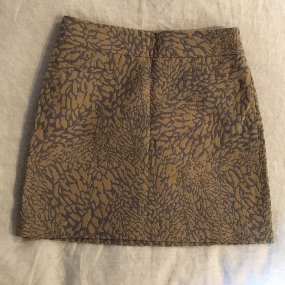 Loft lined skirt